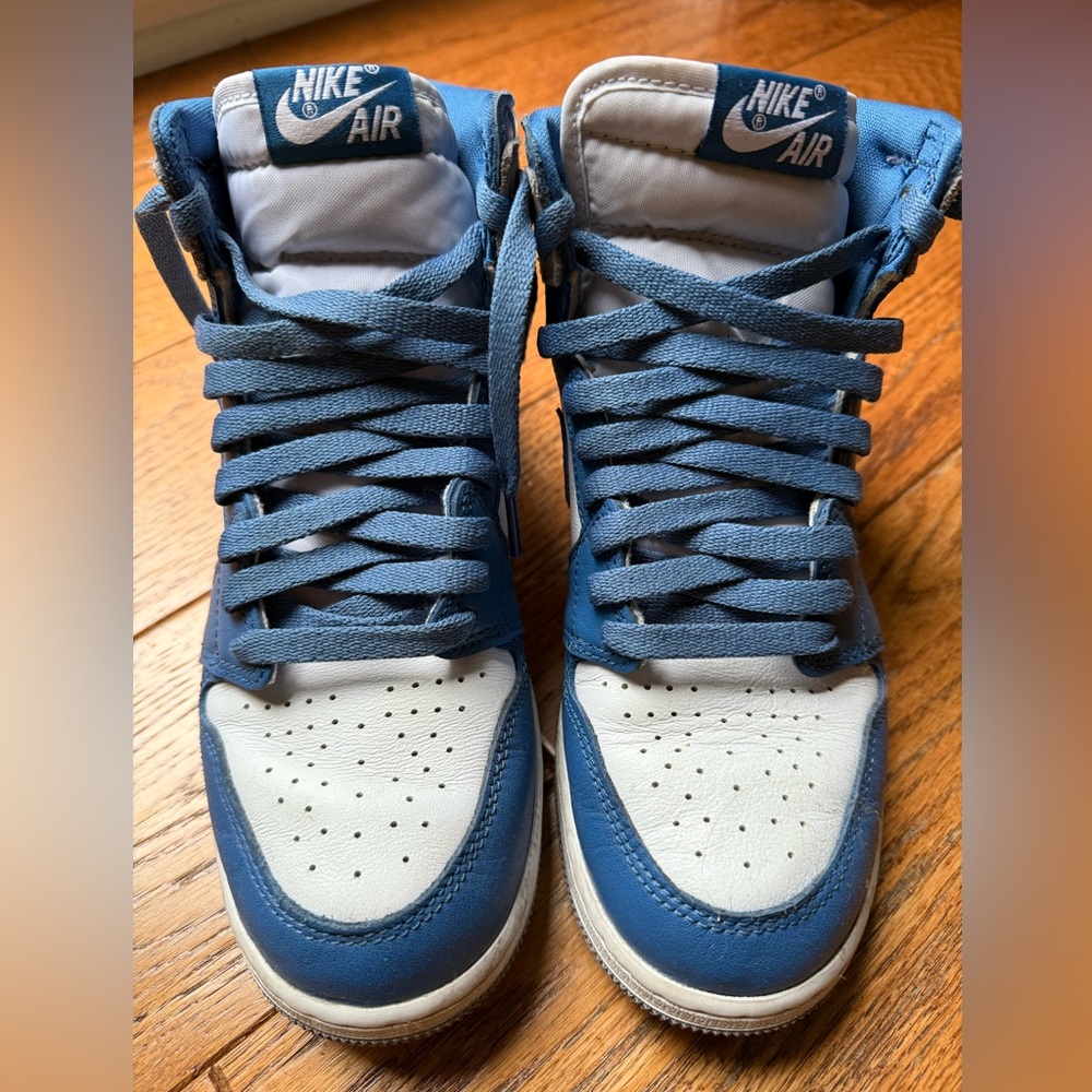 Nike Air Jordan 1 Carolina Blue High-Top Sneakers